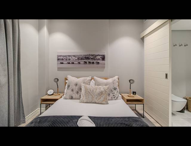 1 BEDROOM APARTMENT FOR SALE IN CAPE TOWN CITY CENTRE